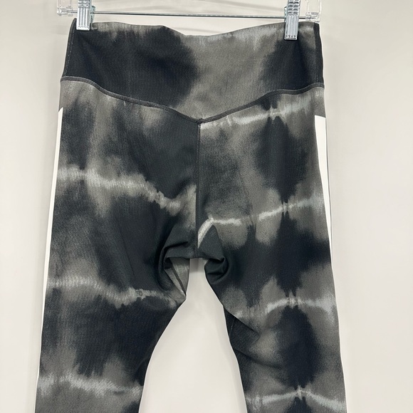 NIKE WOMEN'S DRI-FIT ONE LUXE MID-RISE PRINTED TRAINING LEGGINGS Sz M - Picture 11 of 16